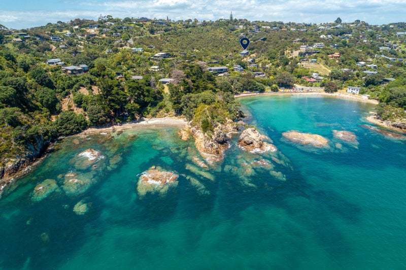 11 Empire Avenue, Oneroa, Waiheke Island - Carousel 21