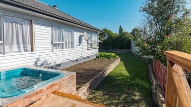 9 Kauri Street, Stoke, Nelson - Carousel 1