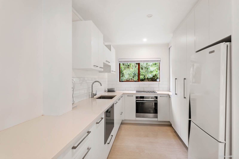 4/0 Ballin Street, Ellerslie, Auckland - Carousel 2