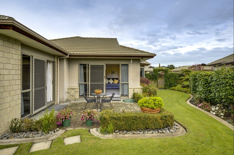14 Claridge Place, Taradale, Napier - Carousel 1