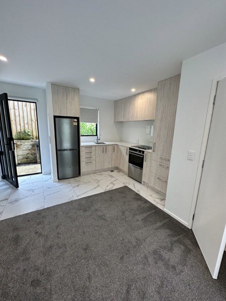 3/80 Awaroa Road, Sunnyvale, Auckland - Carousel 1