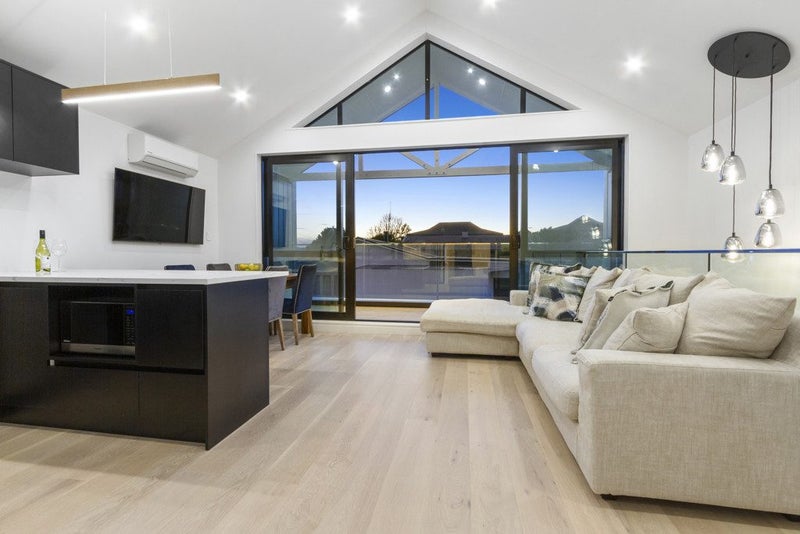 3/8 Auld Street, Torbay, Auckland - Carousel 2