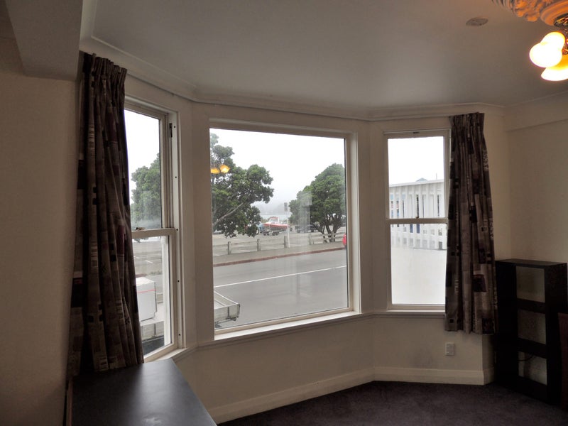 478 Evans Bay Parade, Hataitai, Wellington - Carousel 5