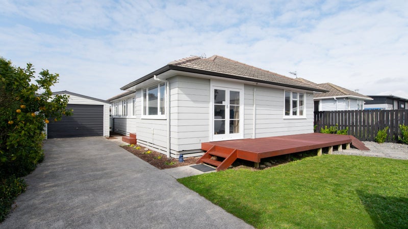 19 Croall Crescent, St Andrews, Hamilton - Carousel 1