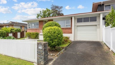 1/7 Whiteacres Drive, Sunnyhills, Auckland - Carousel 1