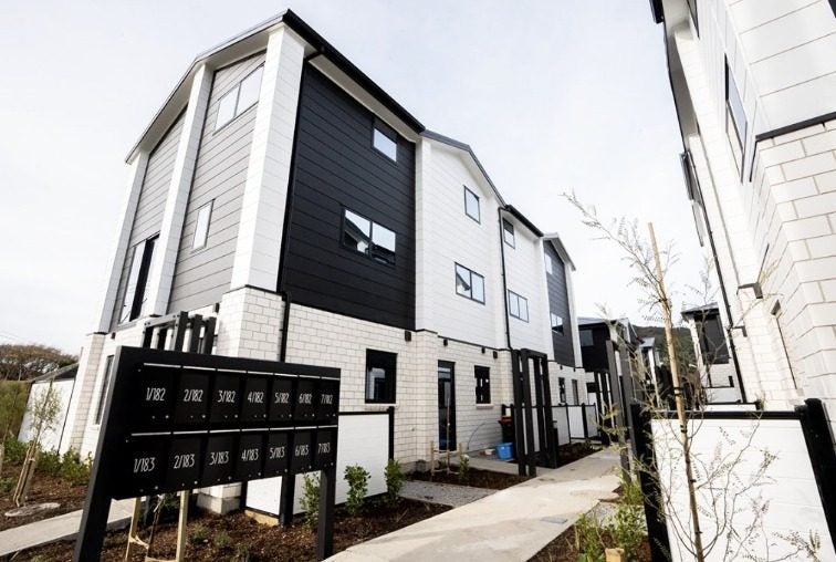 6/183 Cambridge Terrace, Fairfield, Lower Hutt - Carousel 1