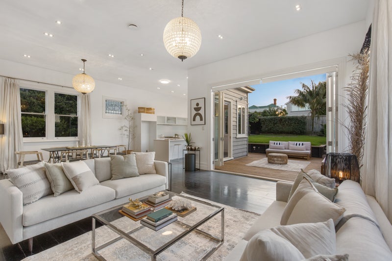 6 Grosvenor Street, Grey Lynn, Auckland - Carousel 2