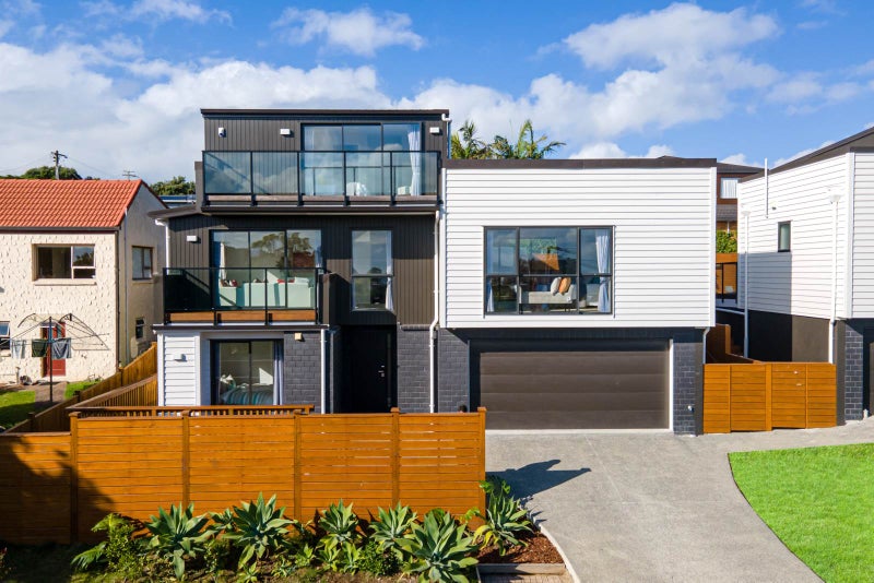 1 Orewa Street, Torbay, Auckland - Carousel 28