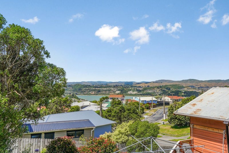 74 Pikarere Street, Titahi Bay, Porirua - Carousel 23