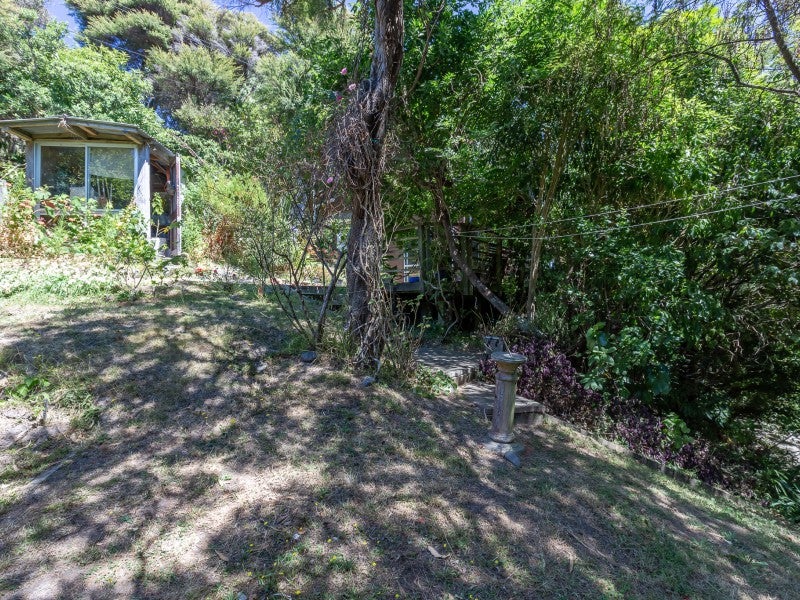 6 Reserve Road, Plimmerton, Porirua - Carousel 23