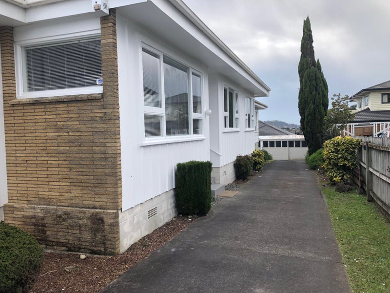 2/346 Richardson Road, Mount Roskill, Auckland - Carousel 1