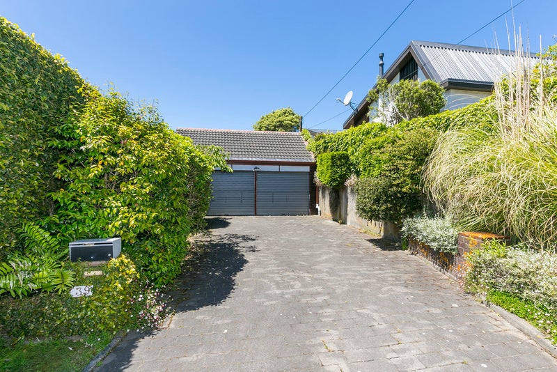 39 Izard Road, Khandallah, Wellington - Carousel 20