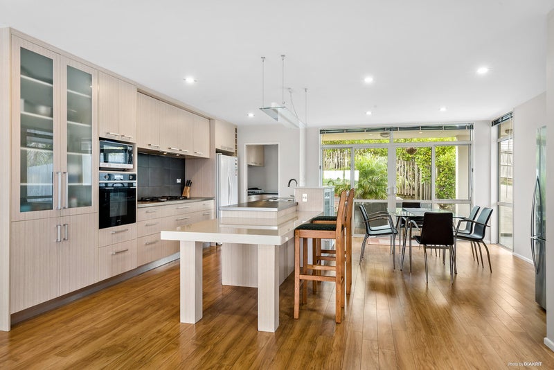 36 Namsan Close, Fairview Heights, Auckland - Carousel 1