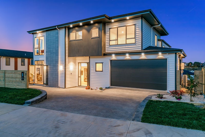 18 Rathmullen Place, Pinehill, Auckland - Carousel 1