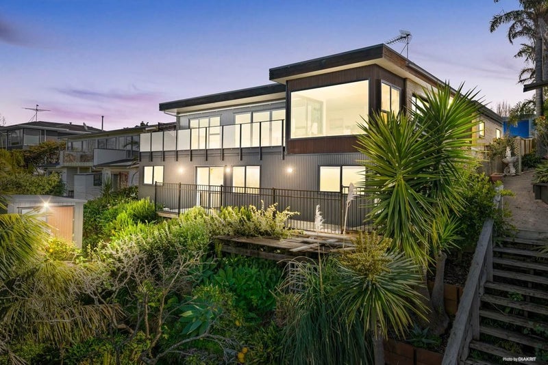 68 McBreen Avenue, Northcote, Auckland - Carousel 19