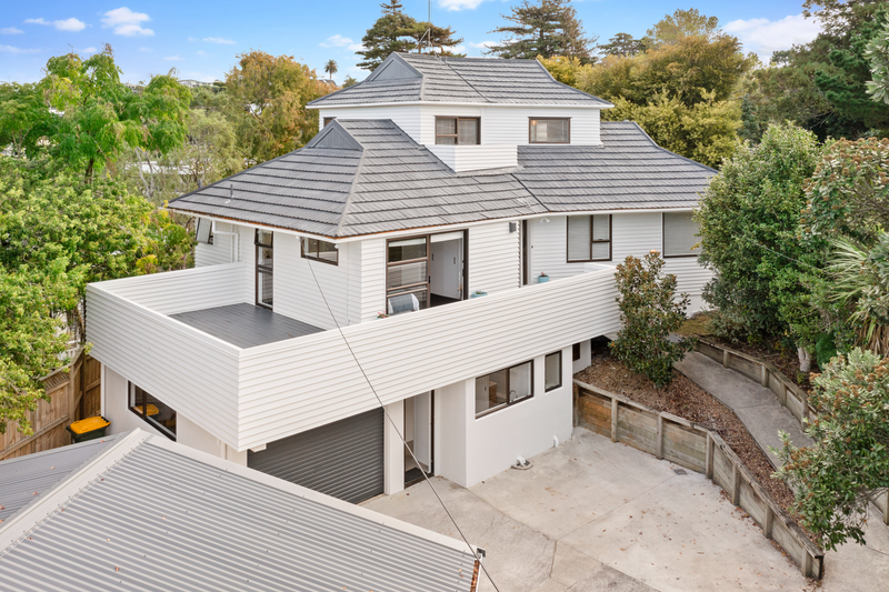 69 Cockle Bay Road, Cockle Bay, Auckland - Carousel 1