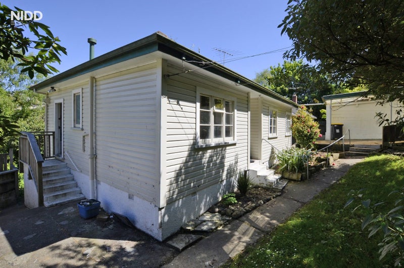 65 Neidpath Road, Mornington, Dunedin - Carousel 1