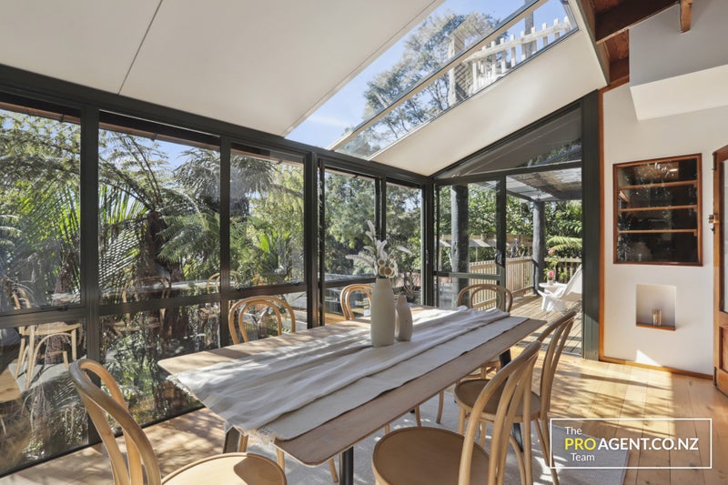 175 Laingholm Drive, Laingholm, Auckland - Carousel 2