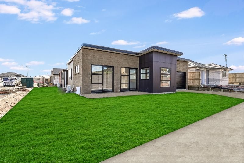 73 Waruhia Crescent, Rototuna North, Hamilton - Carousel 2