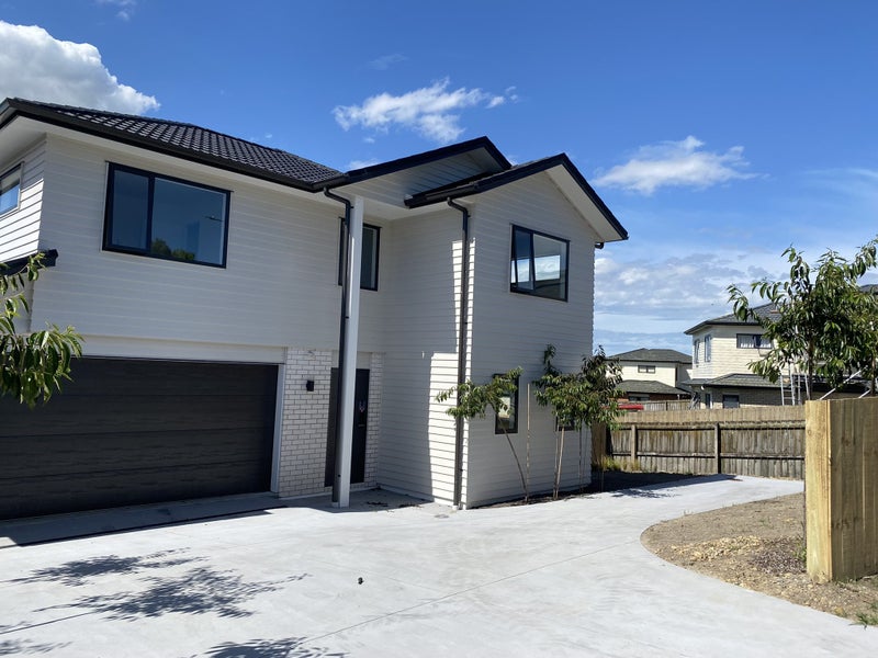 1 Eric Gifford Drive, Ranui, Auckland - Carousel 1