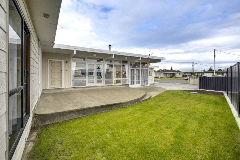 24 Windsor Terrace, Taradale, Napier - Carousel 20