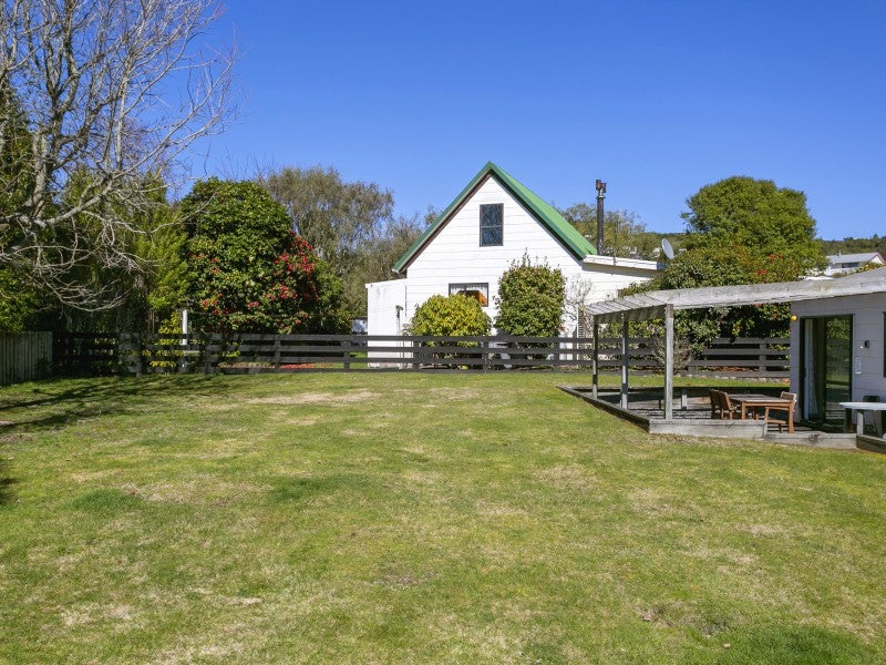 42 Kaimanawa Street, Omori - Carousel 16