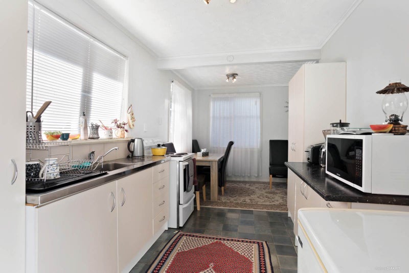 222 Archers Road, Glenfield, Auckland - Carousel 2