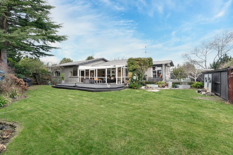 27 Ramore Place, Redwood, Christchurch - Carousel 1