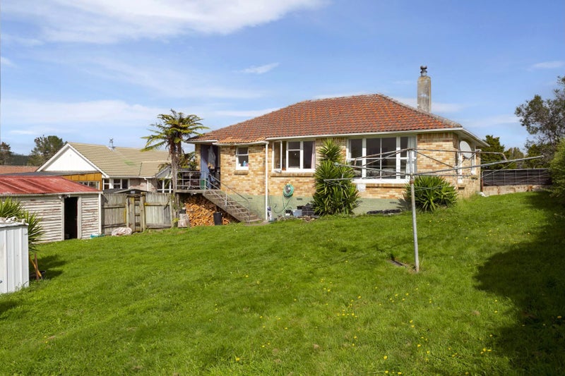 8 Nikau Street, Wairakei, Taupo - Carousel 11