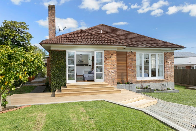 16 Alverston Street, Waterview, Auckland - Carousel 2