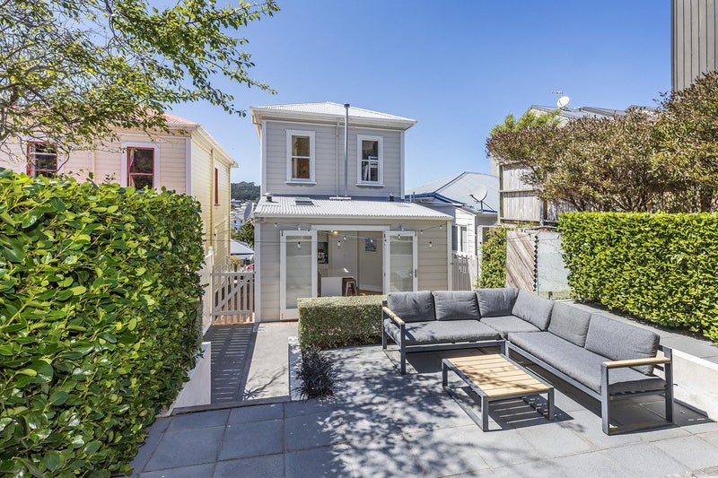 8 Stanley Street, Berhampore, Wellington - Carousel 2