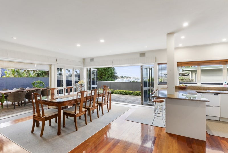 45 Riverlea Avenue, Pakuranga, Auckland - Carousel 2