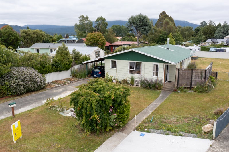 3 Duncan Street, Te Anau, Te Anau - Carousel 2