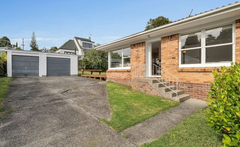 2/8 Wykeham Pl, Glenfield, North Shore City - Carousel 2