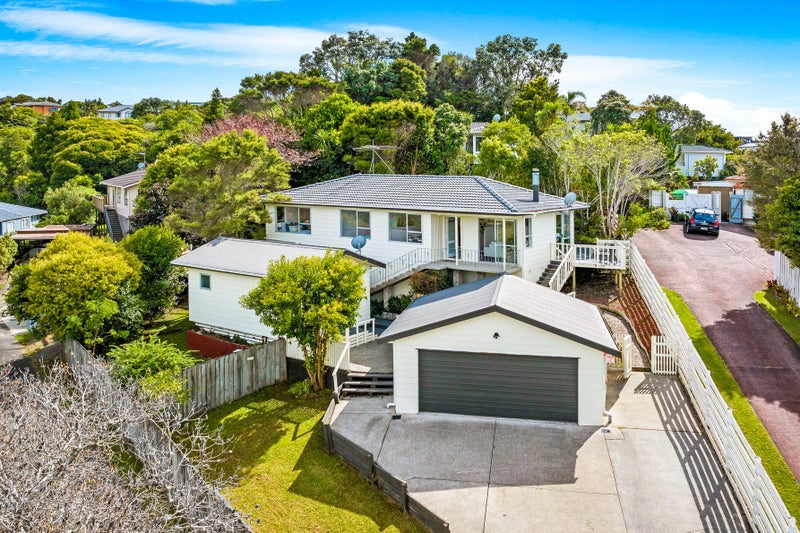 11 Babington Place, Torbay, Auckland - Carousel 1
