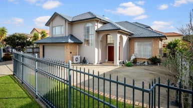 59 Middlefield Drive, East Tamaki Heights, Auckland - Carousel 1