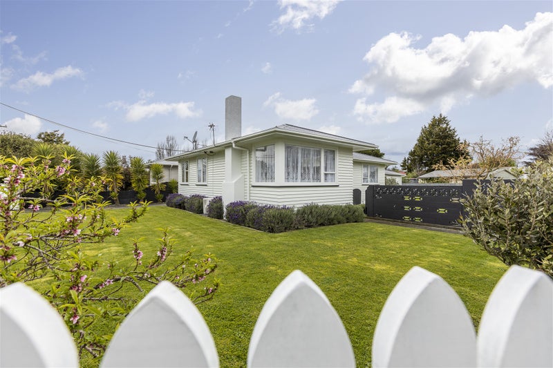 75 Kettle Avenue, Awapuni, Palmerston North - Carousel 1