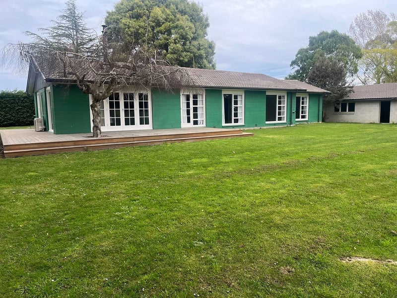 87 Pearces Road, Christchurch - Carousel 1