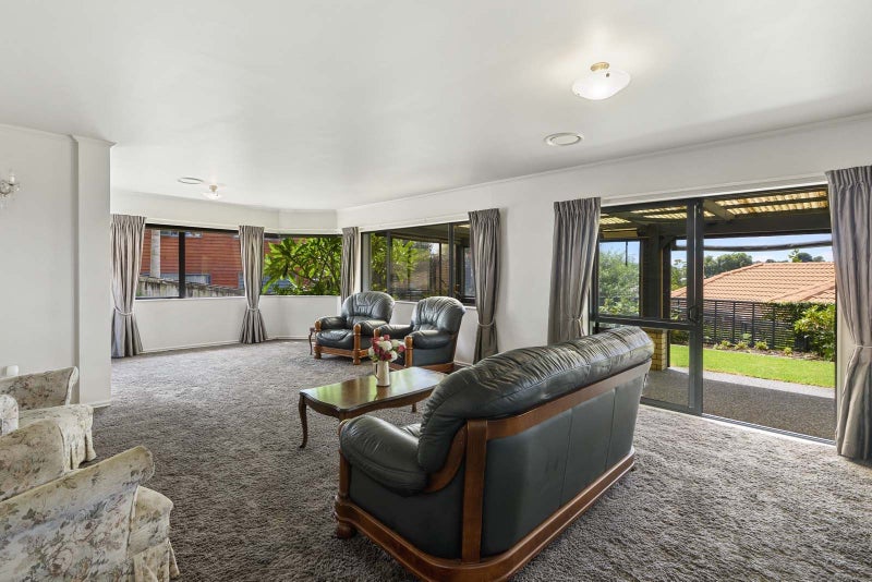 15 Highgrove Place, Bethlehem, Tauranga - Carousel 2