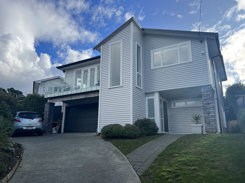 1 Mandalay Terrace, Khandallah, Wellington - Carousel 1