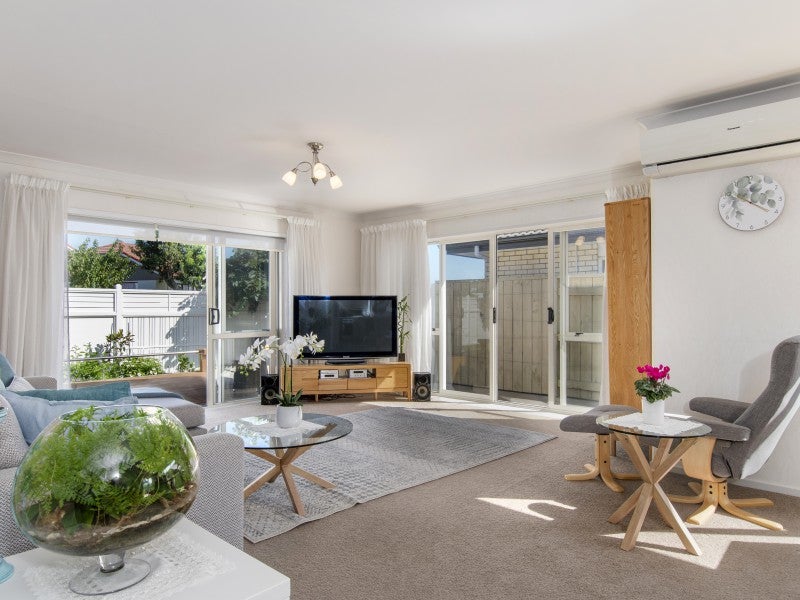 2A Tekoah Place, Judea, Tauranga - Carousel 2