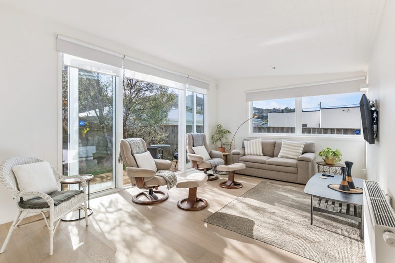 4 Darwin Street, Karori, Wellington - Carousel 2