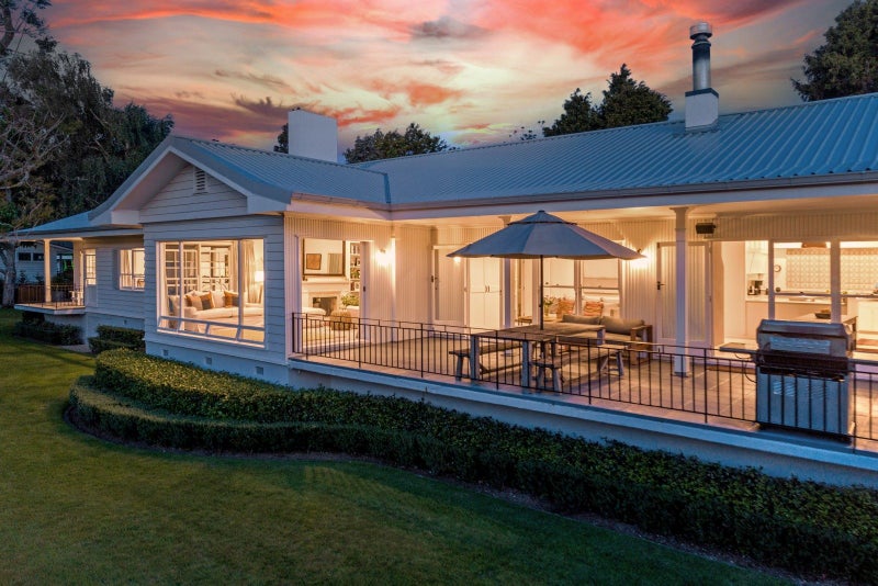 49 Grant Road, Whataupoko, Gisborne - Carousel 1