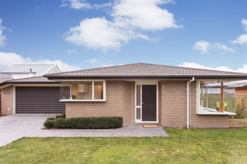 35B Oxley Avenue, St Albans, Christchurch - Carousel 1