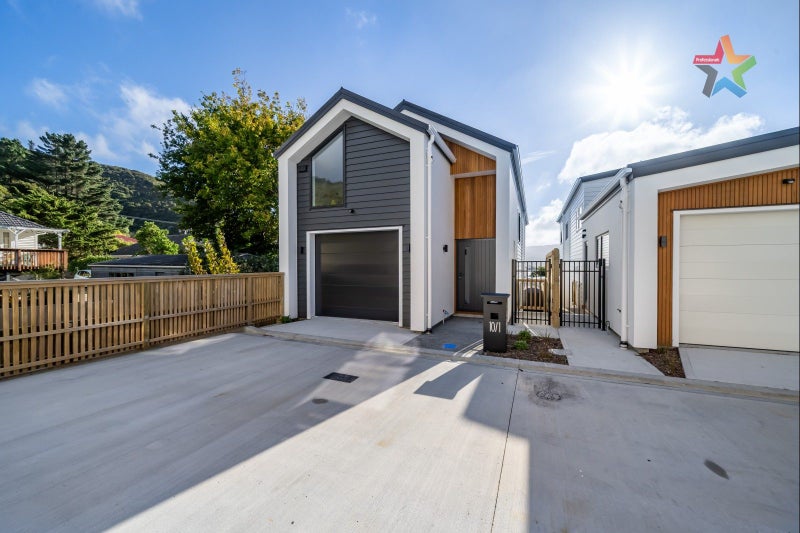 3/1 Helvetia Grove, Naenae, Lower Hutt - Carousel 1