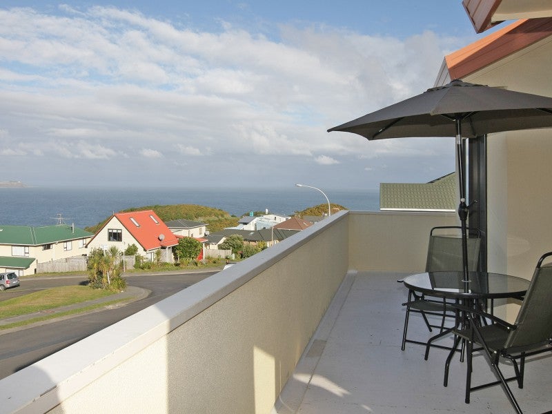 16 Bowes Crescent, Strathmore Park, Wellington - Carousel 2