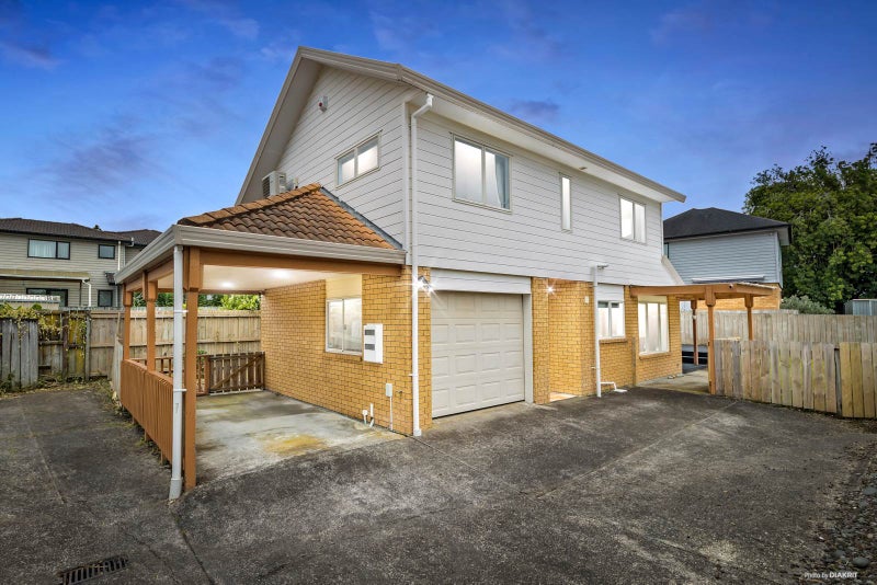 1/3 Alan Avenue, Henderson, Auckland - Carousel 1