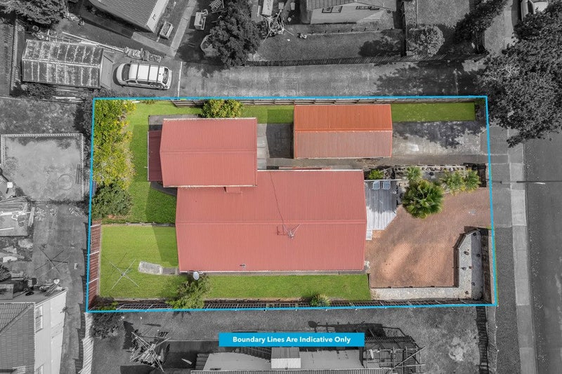 12 Pisces Road, Glen Eden, Auckland - Carousel 1