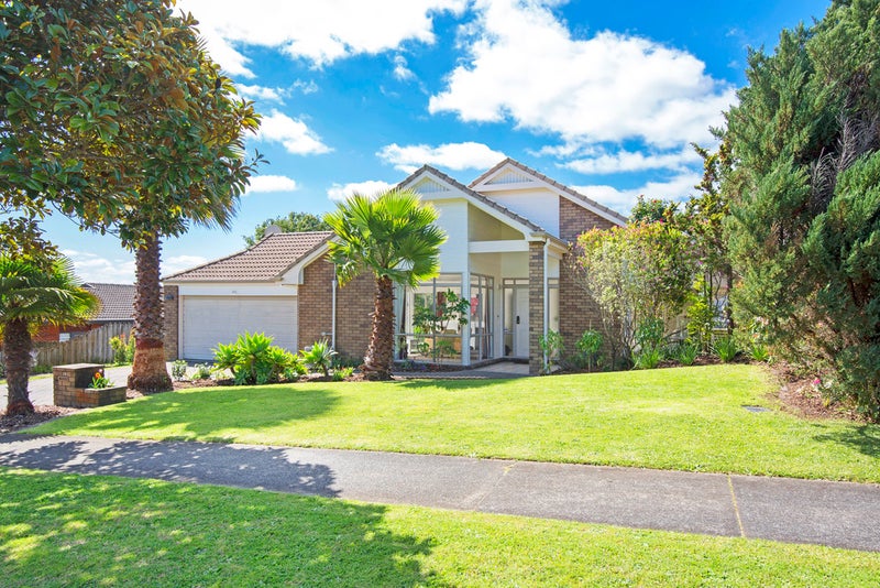 15 Frank Nobilo Drive, Golflands, Auckland - Carousel 1