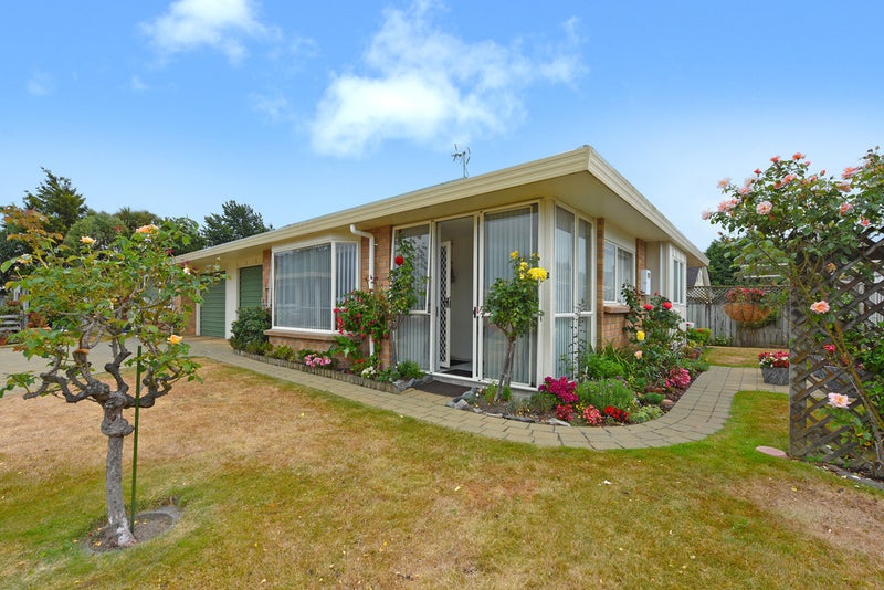 8/17 John Street, Trentham, Upper Hutt - Carousel 1